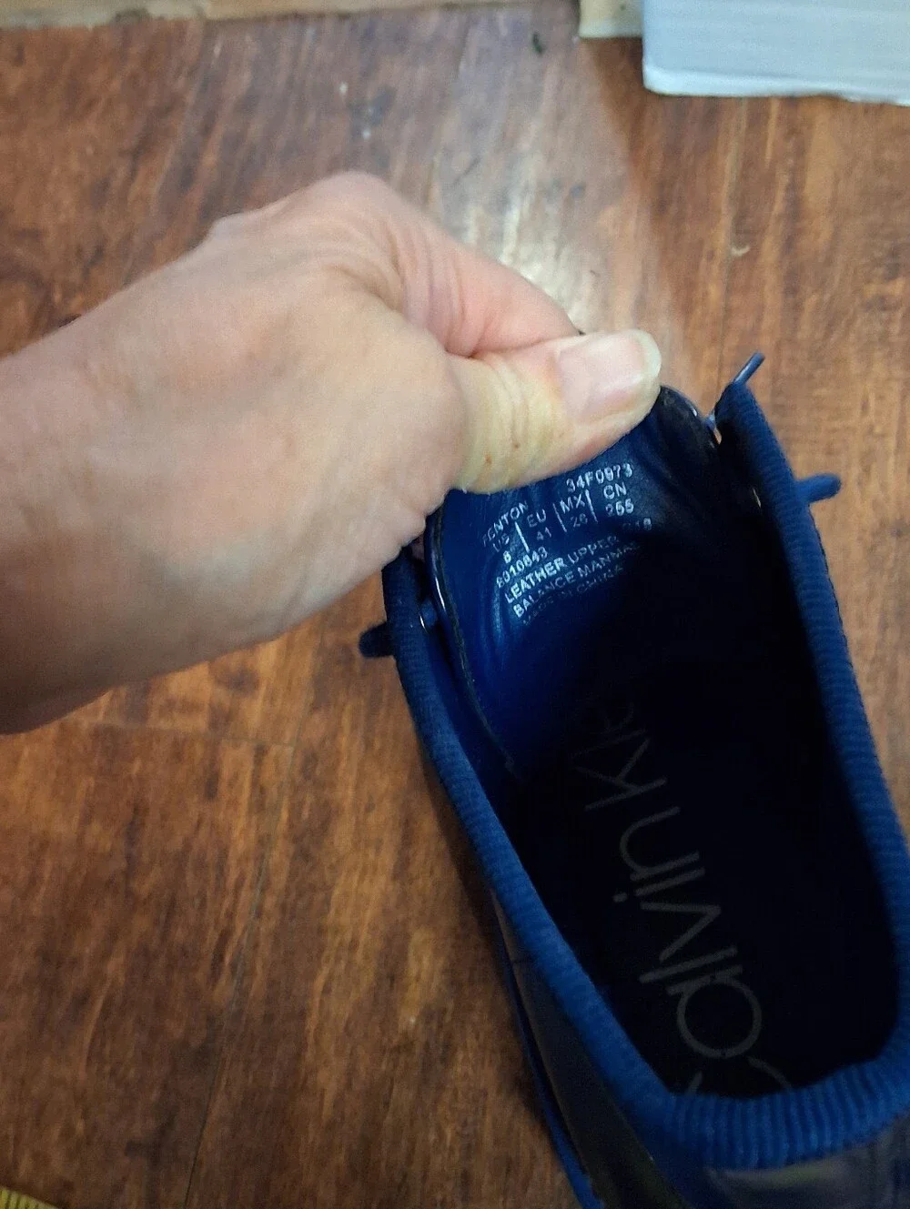 Calvin Klein calvin klein
